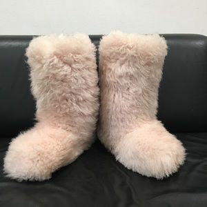 Baby Pink Fluff Momma Ugg’s